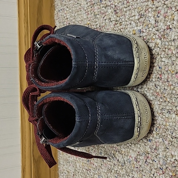 Remonte By Reiker NavySneakers, Womens Sz 37. US 7. Side Zipper Leather - Picture 3 of 8